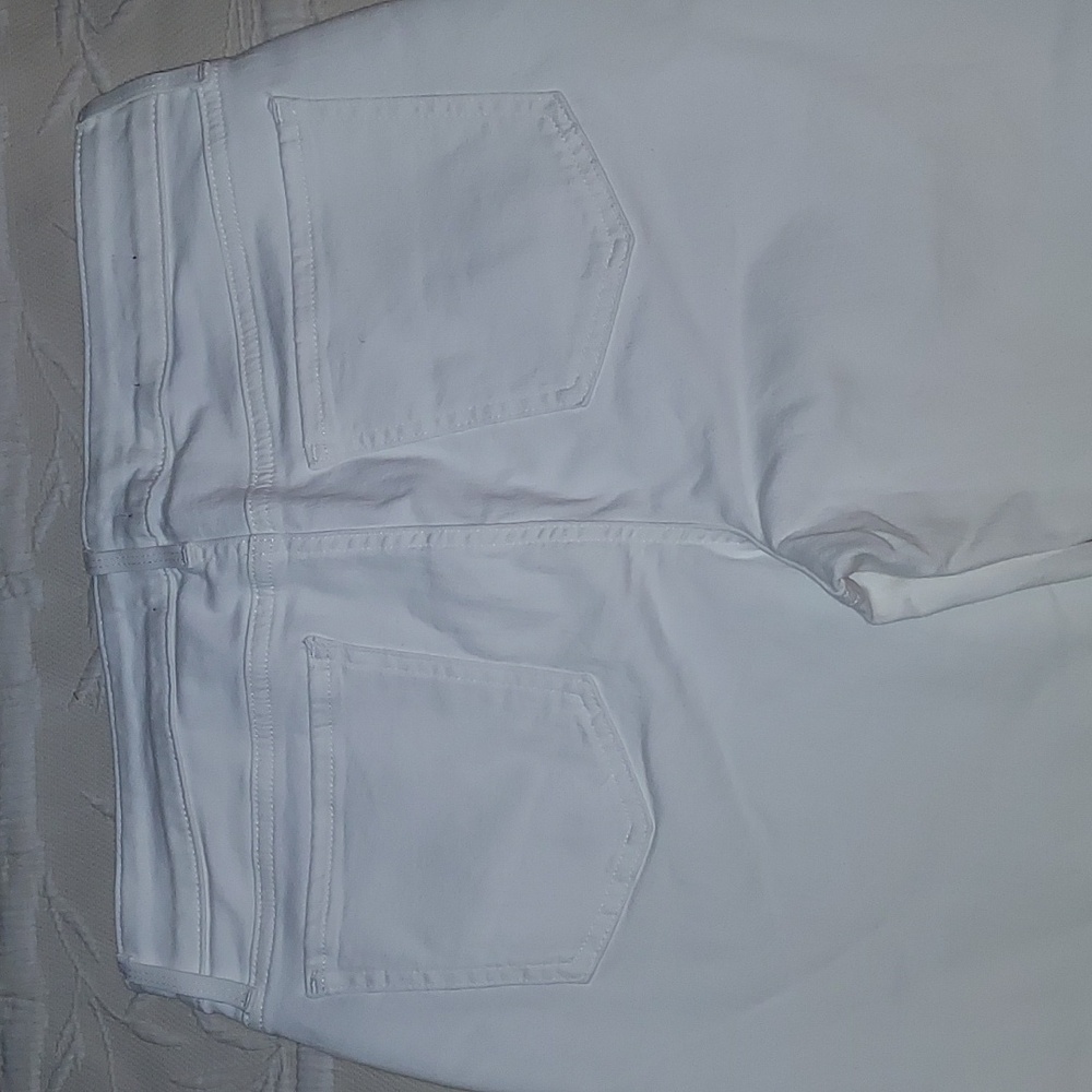 NYDJ Marilyn Straight Lift Lux Capri Jeans - Picture 3 of 10